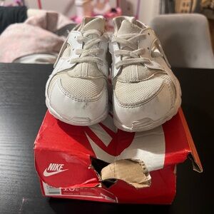 Nike Kids Hurrache White Sneakers